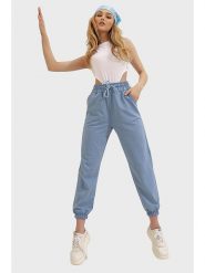 Trend Alaçatı Stili Spodnie dresowe w kolorze błękitnym rozmiar: XL. Niebieskie spodnie dresowe Trend Alaçatı Stili, xl, bez wzorów, z bawełny. Za 56.99 zł.