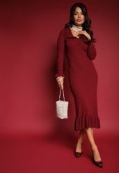 Bordowa Sweterkowa Sukienka Midi z Wywiniętym Kołnierzem i Falbankami Totfara. Czerwone sukienki Renee, m, bez wzorów, eleganckie, bez kołnierzyka, bez ramiączek, midi. Za 129.99 zł.