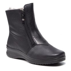 Botki Ara. Czarne botki Ara, bez wzorów, bez obcasa, na płaskiej podeszwie, bez zapięcia. Za 569.99 zł.