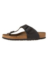 Birkenstock Japonki "Ramses" w kolorze czarnym rozmiar: 42. Czarne klapki Birkenstock, bez wzorów, z otwartym noskiem, bez obcasa. Za 286.45 zł.