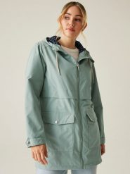 Regatta Kurtka przeciwdeszczowa "Navaeh" w kolorze miętowym rozmiar: 50. Zielone kurtki sportowe Regatta, bez wzorów, bez kaptura, outdoorowe. Za 183.15 zł.