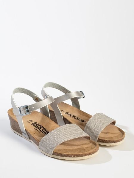 BACKSUN Sandały "Lola" w kolorze srebrnym na koturnie rozmiar: 38. Szare sandały Backsun, bez wzorów, z otwartym noskiem, bez obcasa, na koturnie, bez zapięcia. Za 149.66 zł.