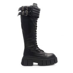 Kozaki Jenny Fairy. Czarne kozaki Jenny Fairy, bez obcasa, na płaskiej podeszwie, bez zapięcia. Za 249.99 zł.