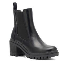 Botki Clara Barson. Czarne botki Clara Barson, bez wzorów, bez obcasa, na słupku, bez zapięcia. Za 159.99 zł.