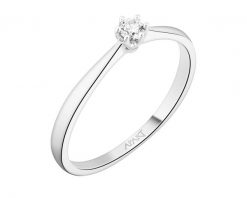 Pierścionek z białego złota z brylantem - 0,07 ct - próba 750. Białe pierścionki Apart, z brylantem, złote. Za 2,390.00 zł.