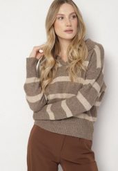 Beżowy Sweter w Paski z Wełną i Dekoltem z Kołnierzykiem Tevana. Brązowe swetry Born2be, uniwersalny, bez wzorów, z dzianiny, bez ramiączek. Za 149.99 zł.