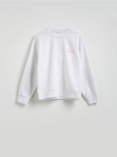 Bluza z haftem - jasnoszary. Szare bluzy Reserved, l, bez wzorów, z bawełny, bez kaptura. W wyprzedaży za 99.99 zł.