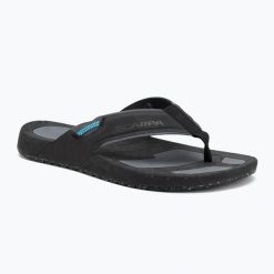 Japonki SCARPA Tegu. Czarne klapki Scarpa, bez wzorów, bez obcasa. Za 269.99 zł.