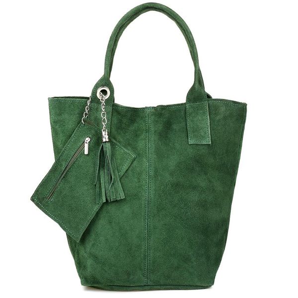 Shopperka skórzana VERA PELLE c. zielona T49. Zielone shopper bez wzorów, ze skóry, zamszowe, bez dodatków. Za 208.90 zł.