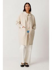 SKFK Płaszcz przejściowy "Nile" w kolorze kremowym rozmiar: 44. Brązowe płaszcze SKFK, bez wzorów, bez kaptura. Za 434.99 zł.