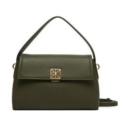 Torebka Calvin Klein. Zielone torebki klasyczne Calvin Klein, bez wzorów, bez dodatków. Za 569.99 zł.