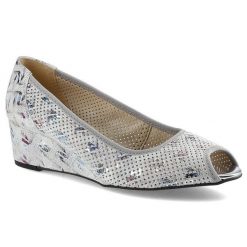 Białe Czółenka Gamis Damskie Buty Eleganckie. Białe czółenka Gamis, bez wzorów, ze skóry, z otwartym noskiem, bez obcasa, na koturnie, bez zapięcia. Za 199.00 zł.