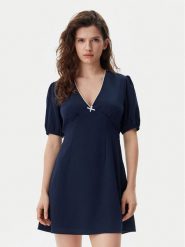 Tommy Jeans Sukienka letnia DW0DW20337 Granatowy Regular Fit. Niebieskie sukienki Tommy Jeans, na lato, s, bez wzorów, z jeansu, bez kołnierzyka, bez ramiączek. Za 289.99 zł.