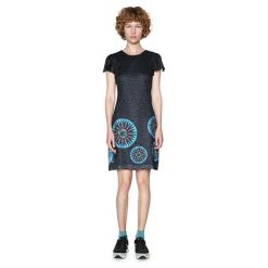 Desigual Sukienka damska Vest Dafne 18SWVWET 5001 (rozmiar 36). Spódnice Desigual, bez wzorów, bez kołnierzyka, bez ramiączek. W wyprzedaży za 200.00 zł.