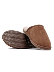 Hofbrucker Skórzane kapcie w kolorze brązowym rozmiar: 42. Brązowe obuwie domowe Hofbrucker, bez wzorów, ze skóry, bez zapięcia. Za 223.46 zł.