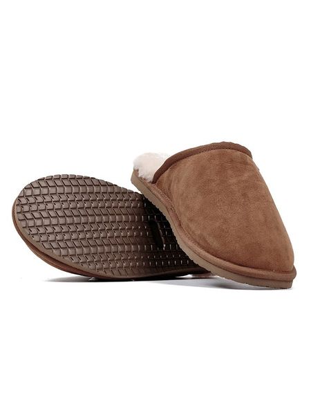 Hofbrucker Skórzane kapcie w kolorze brązowym rozmiar: 44. Brązowe obuwie domowe Hofbrucker, bez wzorów, ze skóry, bez zapięcia. Za 199.65 zł.