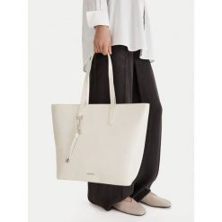 Torebka Lasocki. Shopper Lasocki, bez wzorów, bez dodatków. Za 199.99 zł.