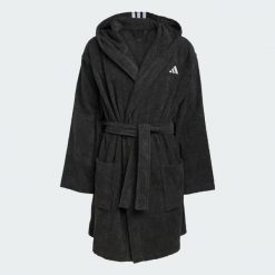 Szlafrok z kapturem. Czarne szlafroki Adidas, m, bez wzorów, bez ramiączek, z kapturem. Za 399.00 zł.