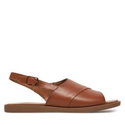 Sandały Lasocki. Brązowe sandały Lasocki, bez wzorów, bez obcasa, na płaskiej podeszwie, bez zapięcia. Za 159.99 zł.