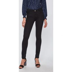 Trussardi Jeans - Spodnie. Czarne spodnie materiałowe Trussardi Jeans, na co dzień, bez wzorów, z bawełny. W wyprzedaży za 319.90 zł.