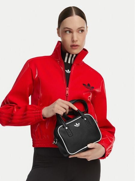 Adidas Torebka JX7872 Czarny. Czarne torebki klasyczne Adidas, bez wzorów, ze skóry, bez dodatków. Za 169.99 zł.
