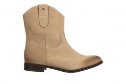 Botki Bayla-159 5076 001-P Piasek Welur 159186, Skóra naturalna - 39. Brązowe botki Bayla, bez wzorów, z gumy, bez obcasa, bez zapięcia. W wyprzedaży za 269.10 zł.