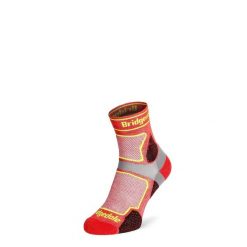 Skarpety do biegania unisex Bridgedale Ultra Lt T2 Coolmax Sport. Czerwone skarpety Bridgedale, bez wzorów. Za 76.99 zł.
