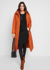 Sukienka shirtowa z ciężkiej bawełny. Czarne sukienki bonprix, bez wzorów, z bawełny, bez kołnierzyka, bez ramiączek. Za 104.99 zł.