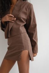 Mini spódniczka z lnem w kolorze BROWN - SOFIA-XS. Brązowe spódnice Marsala, s, bez wzorów, z bawełny, klasyczne, mini, dopasowane. W wyprzedaży za 84.95 zł.