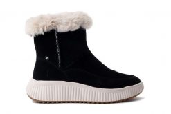 RIEKER Revolution W1772-00 black, botki damskie. Czarne botki Rieker, na zimę, bez wzorów, bez obcasa, bez zapięcia. Za 479.90 zł.