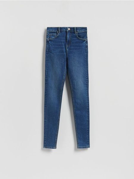 Jeansy slim z dłuższą nogawką - granatowy. Niebieskie jeansy Reserved, bez wzorów. Za 119.99 zł.