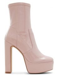 Aldo Botki w kolorze jasnoróżowym na obcasie rozmiar: 39. Różowe botki Aldo, bez wzorów, bez obcasa, na obcasie, bez zapięcia. Za 217.99 zł.