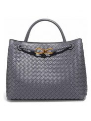 SUVRAI Torebka w kolorze szarym - 30 x 23 x 13 cm rozmiar: onesize. Szare torebki klasyczne SUVRAI, bez wzorów, z materiału, bez dodatków. Za 152.99 zł.