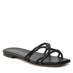 Klapki Stuart Weitzman. Czarne klapki Stuart Weitzman, bez wzorów, bez obcasa. Za 1,459.00 zł.