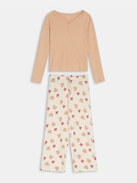 Bawełniania piżama dwuczęściowa z nadrukiem misiów - czerwony. Czerwone piżamy Sinsay, bez wzorów, z bawełny, bez ramiączek. W wyprzedaży za 29.99 zł.