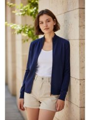 ASSUILI Kardigan w kolorze granatowym rozmiar: 34. Niebieskie kardigany Assuili, bez wzorów. Za 100.99 zł.