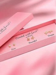 Created with Love 3-częściowy zestaw kolczyków-wkrętek "Destiny" z cyrkoniami rozmiar: onesize. Żółte kolczyki Created with Love, z cyrkonią, z mosiądzu. Za 56.99 zł.