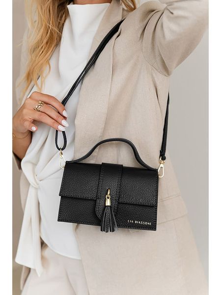 Lia Biassoni Skórzana torebka w kolorze czarnym - 20 x 13 x 6 cm rozmiar: onesize. Czarne torby na ramię Lia Biassoni, z aplikacjami, z materiału, przez ramię, bez dodatków. Za 217.99 zł.