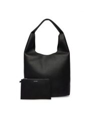 Calvin Klein Torebka Slouchy Pebble Medium Bag LV04F3596G Czarny. Czarne torebki klasyczne Calvin Klein, bez wzorów, ze skóry, bez dodatków. Za 649.99 zł.