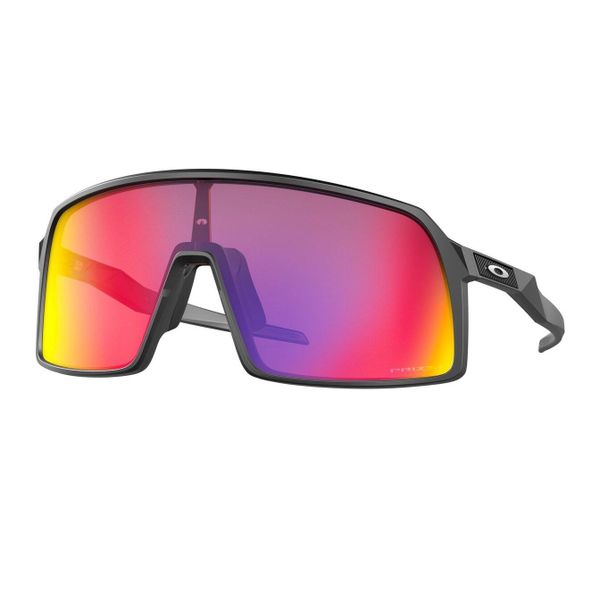 Okulary przeciwsłoneczne Oakley Sutro. Czarne okulary przeciwsłoneczne Oakley, bez wzorów, sportowe. Za 774.00 zł.