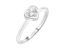 Pierścionek srebrny z cyrkonią - serce. Szare pierścionki Apart, z cyrkonią, srebrne. Za 154.00 zł.