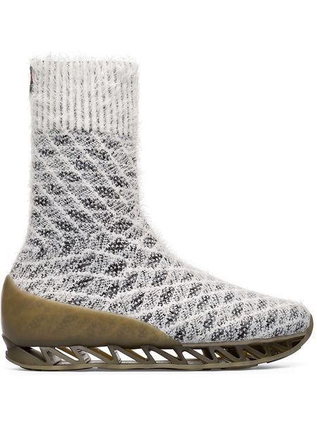 Camper Sneakersy w kolorze szarym rozmiar: 39. Szare trampki Camper, bez wzorów, za kostkę, bez zapięcia. Za 329.95 zł.