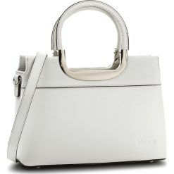 Torebka KAZAR - Savone 32447-01-01 White. Białe torby na ramię Kazar, bez wzorów, ze skóry, na ramię, bez dodatków. W wyprzedaży za 529.00 zł.
