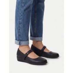 Baleriny Go Soft. Czarne baleriny GO SOFT, bez wzorów, bez obcasa. Za 139.99 zł.