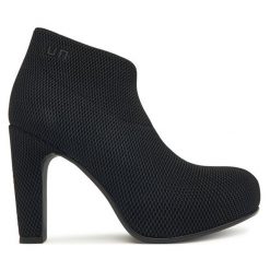 Botki United Nude. Czarne botki United Nude, bez wzorów, bez obcasa, na słupku, bez zapięcia. Za 1,089.00 zł.