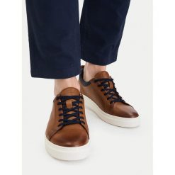 Sneakersy Lasocki. Brązowe płaszcze Lasocki, m, bez wzorów, bez kaptura. Za 229.99 zł.