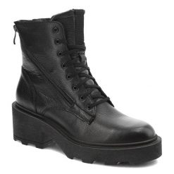 Czarne Botki Simen Damskie Wygodne Buty Skórzane. Czarne botki Simen, na zimę, bez wzorów, ze skóry, bez obcasa, na obcasie, bez zapięcia. Za 409.00 zł.