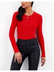 Milan Kiss Koszulka w kolorze czerwonym rozmiar: S. Czerwone bluzki Milan Kiss, s, bez wzorów, bez kołnierzyka, bez ramiączek. Za 43.99 zł.