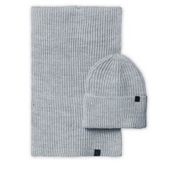 Zestaw szalik i czapka Calvin Klein Jeans. Szare szaliki Calvin Klein Jeans, bez wzorów, z jeansu. Za 249.99 zł.