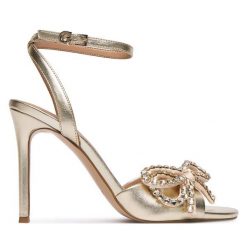 Sandały Guess. Żółte sandały Guess, z aplikacjami, bez obcasa, na szpilce, bez zapięcia. Za 619.99 zł.